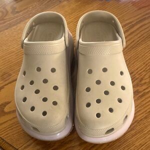 Platform crocs.  Only worn once. Adult mega crush unisex clog. Tan W 8/M 6
